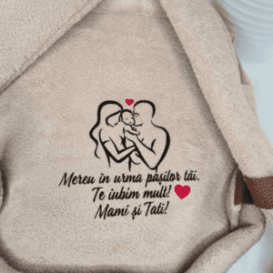 GHIOZDAN PERSONALIZAT cu papusa detasabila ursulet baietel2