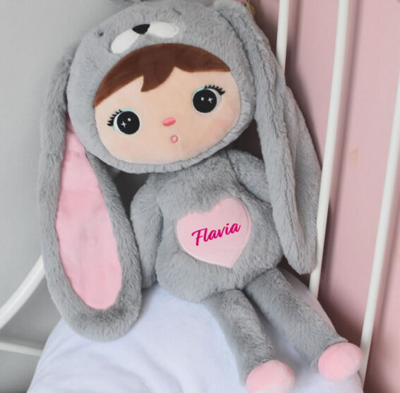papusa personalizata iepuras pufos gri