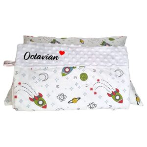 Set personalizat Paturica cu doua fete si Perna – Spatiu cosmic și Minky alb new