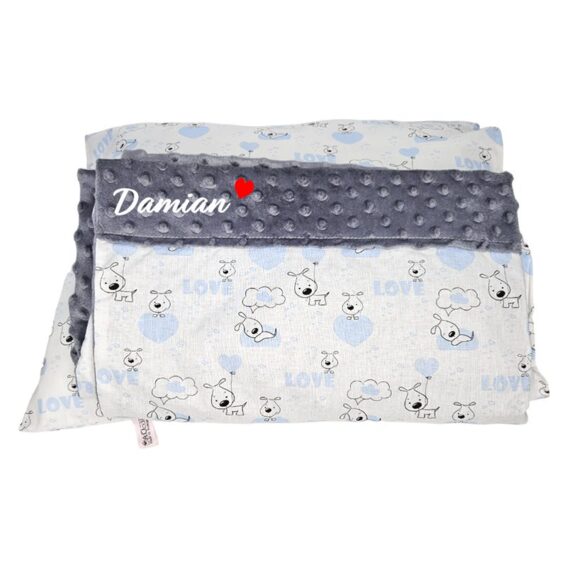 Set personalizat Paturica cu doua fete si Perna – Catelul iubitor și Minky Gri